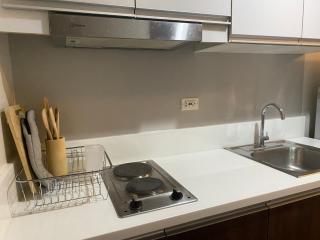 Modern Chic Condo at Makati with WiFi and Netflix - Manila - 9