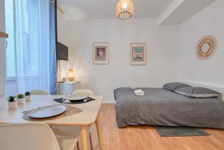 La Bonne Mère plein cœur du vieux port - 6