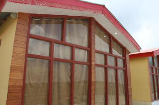 The Crescent Resort - 4