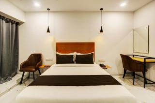 Super Townhouse Rcc Hotel Banjara Hills - Hyderabad - 5