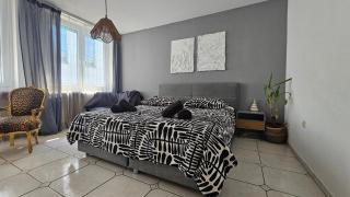 Central Charm - Bedroom & Kitchen Apartment near the Main Station Hauptbahnhof - Wuppertal - 9