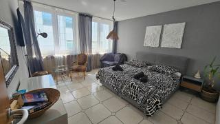 Central Charm - Bedroom & Kitchen Apartment near the Main Station Hauptbahnhof - Wuppertal - 0