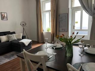 Lovely Prague Havanska - with Free Parking - Prague - 6