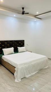 Kashi deluxe 2BHK - Jāmb - 5