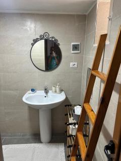 Alva Rooms - Gjirokastër - 5