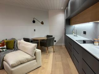 Modern living in central town - Stellenbosch - 3