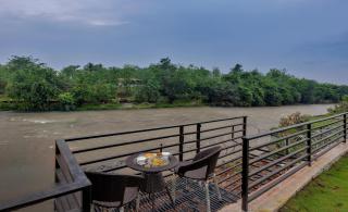 SaffronStays Nilaya by the river - Dhamni - 7