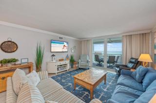 3084- Shoreline Towers - 25% Summer Discount - Free Beach Setup - Destin - 0