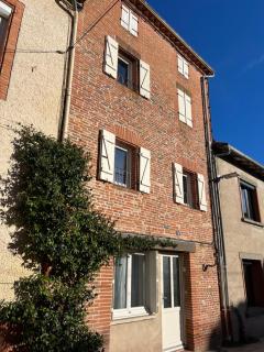 La petite maison dans le village - Lafrançaise - 0