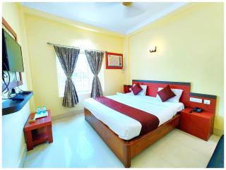 HOTEL ANNAPURNA! RESORT! IN PURI - Near Sea Beach - Free Wifi & Parking, Room service, Hygiene & Spacious Rooms, Available, Fully Air Conditioning Hotel The Top Rated Hotel in Puri - Puri - 2