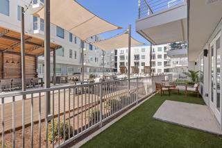 Luxury 2-BR with Poolside Patio - Austin - 6