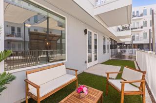 Luxury 2-BR with Poolside Patio - Austin - 4