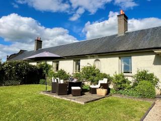 Maappowder Cottage - - 0