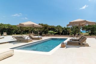 Paradiso Luxury Beachfront Villa - Gennadi - 7
