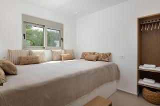 Paradiso Luxury Beachfront Villa - Gennadi - 3