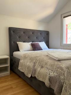 Luxury apartment with sea view A&B - Dobrota - 4