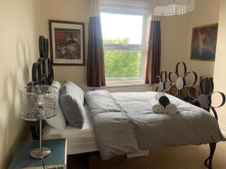 ApartmentSleeps2-Seaside Escape--WiFi-Parking - Hastings - 9
