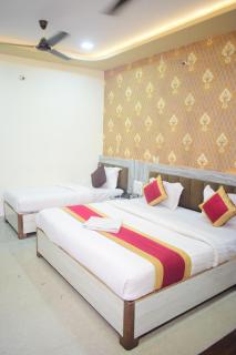 Vinayak shree hotel - 1