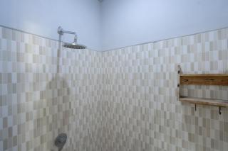 Urbanview Asung 2 Guesthouse Tibubeneng - Dalung - 4
