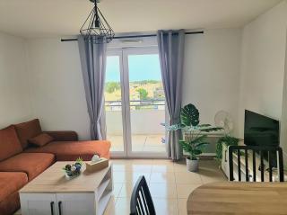 Joli studio calme et balcon au cœur du Lubéron proche du centre et gare - 1