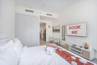 StayShort - Peaceful Studio with Community Views in JVC - 0