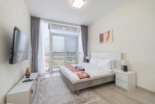 StayShort - Peaceful Studio with Community Views in JVC - 1