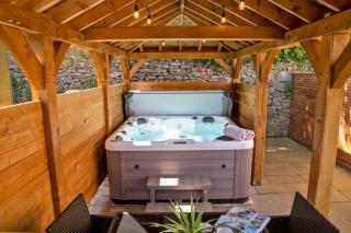 Knowsley - Bakewell - 2