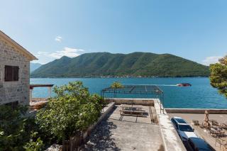 Salon de Perast - Perast - 7