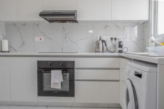 2BD Garden Apartment - 6