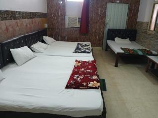 Hotel Darshika Vrindavan - 7