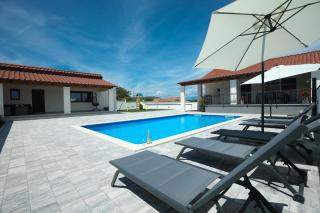 Villa Ante with Private Pool - Donje Raštane - 5