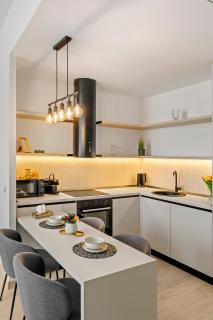 Rin Luxury Apartments Pool & Spa - Bucharest - 6