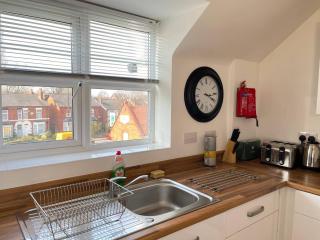 Modern,Cosy Flat near QE Hospital&Uni of Birminghm - 2
