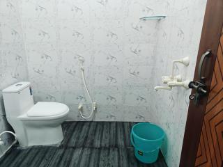 Furnished Room Near IIM College - Lucknow - 6