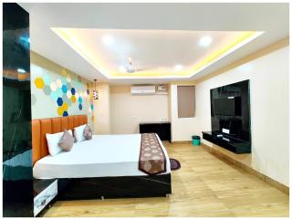 PURI HOTEL SANTOSH ! INN - Near Jagannath Temple - With Restaurant, Room Service, Free Wifi, Luxury & Spacious Rooms with full of amenities - Fully Air Conditioning Luxury Hotel - Best Customer Service Awarded ! - Puri - 3