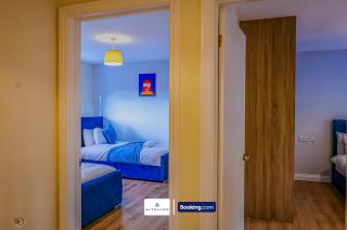 Deja Blue by AltoLuxoExperience Short Lets & Serviced Accommodation With Free Parking - 5