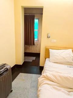 Hotel PB Thana - Shillong - 0