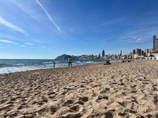 Beach, pools, fantastic sea views - Benidorm - 4