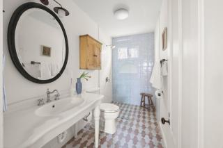 Farmhouse Retreat, Outdoor Dining, Fire-Pit, Fast Wifi, Golf and 3-Acre Privacy - Valatie - 2