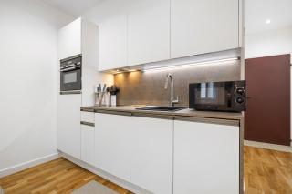 Nice Renting - 5 Massena - Elegant Air-Conditioned Cocoon Quiet Patio Massena - Nice - 3