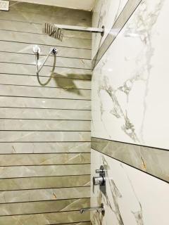 HOTEL KAILASH REGENCY - Luxury Rooms Near Railway Station and Bus Terminal Ludhiana - Ludhiana - 4
