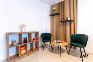 MoHost Say - 2BR Luxe Stay with Balcony & Views - Braşov - 4