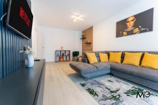 MoHost Say - 2BR Luxe Stay with Balcony & Views - Braşov - 5