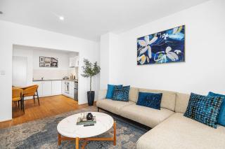 The Victoria One Sepal Stays - Perth - 3