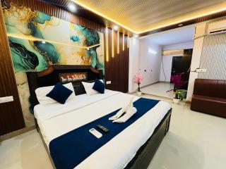 Hotel Happy Palace Opposite Saket Metro - 9