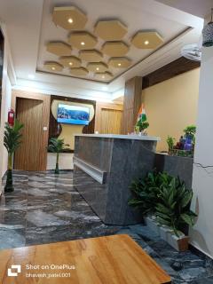 Hotel AP One - Ahmedabad - 3