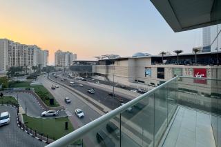 Elegant Beachside Studio in Prime Palm Location - 3