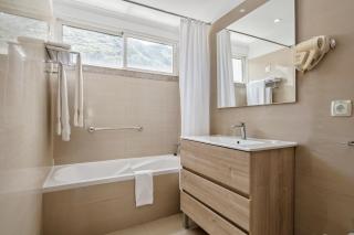 White Waters Hotel - Machico - 8