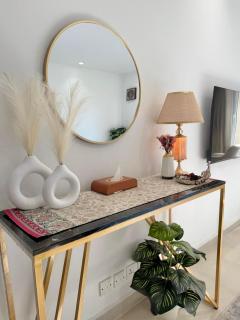 Sunlit Studio at PentaSquare in DHA5 with SelfCheckin - Lahore - 4