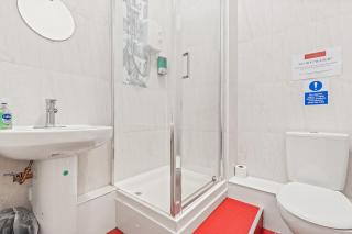 Central Dudley Studio with Smart TV and Parking - Dudley - 2